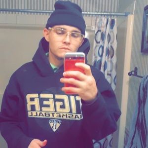 Meet your Posher, Josh